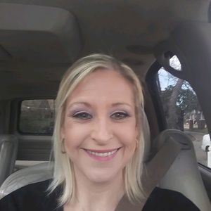 Meet your Posher, Carolyn